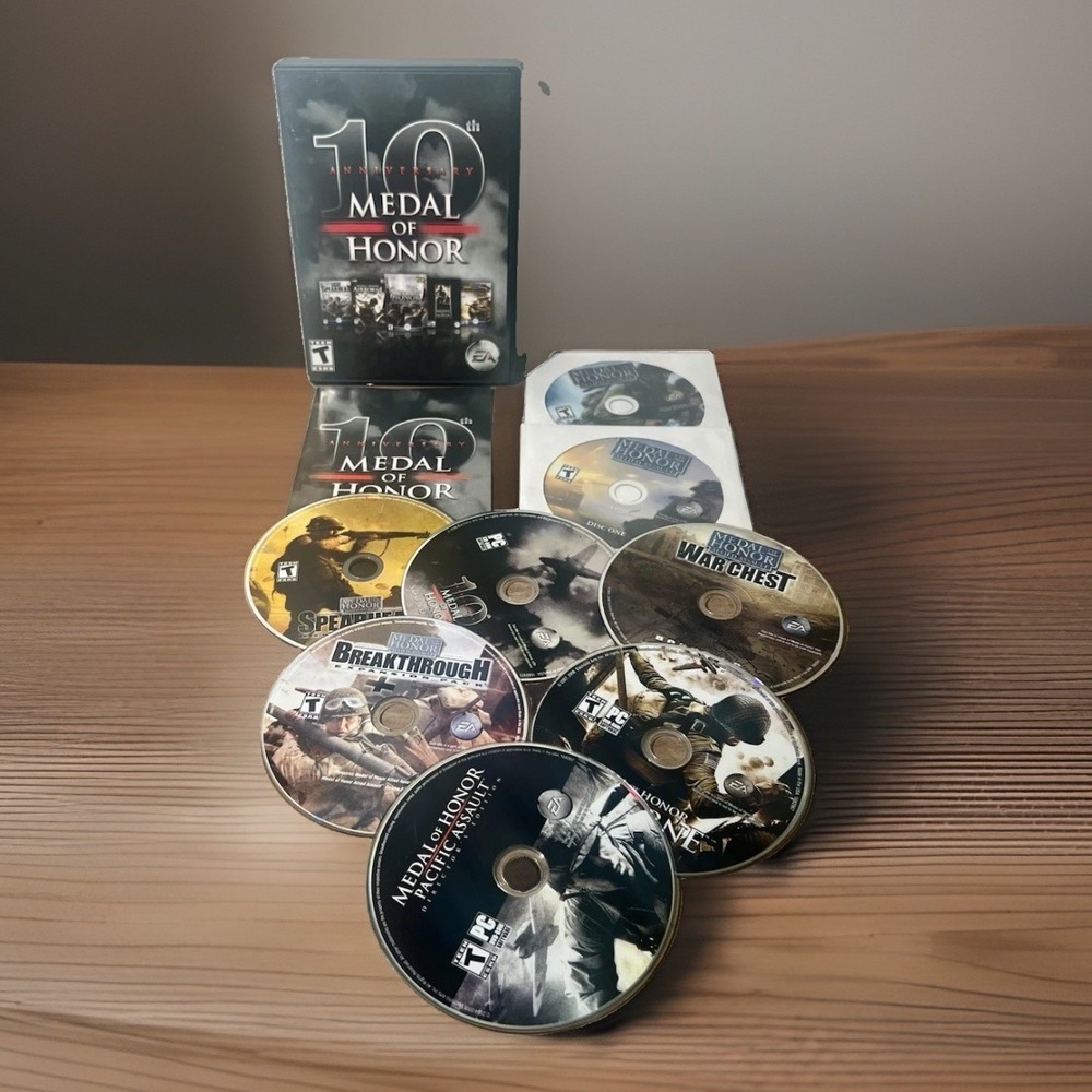 Medal of Honor 10th Anniversary PC 2008 8-Disc Set CIB Complete w/ Manual